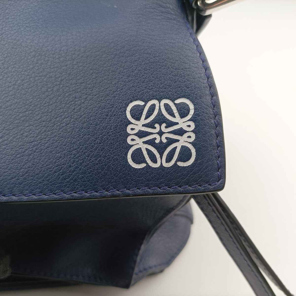 Pre-owned Loewe Puzzle Blue Leather  handbag | stylenewstar