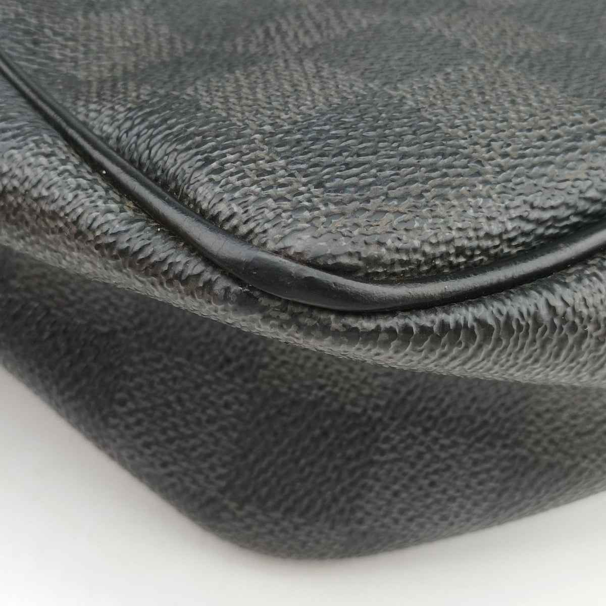 Pre-owned Louis Vuitton DANIEL MM Noir Damier GRAPHITE N58029 shoulderbag | stylenewstar
