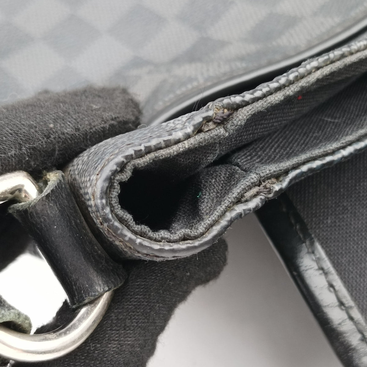 Pre-owned Louis Vuitton DANIEL MM Noir Damier GRAPHITE N58029 shoulderbag | stylenewstar