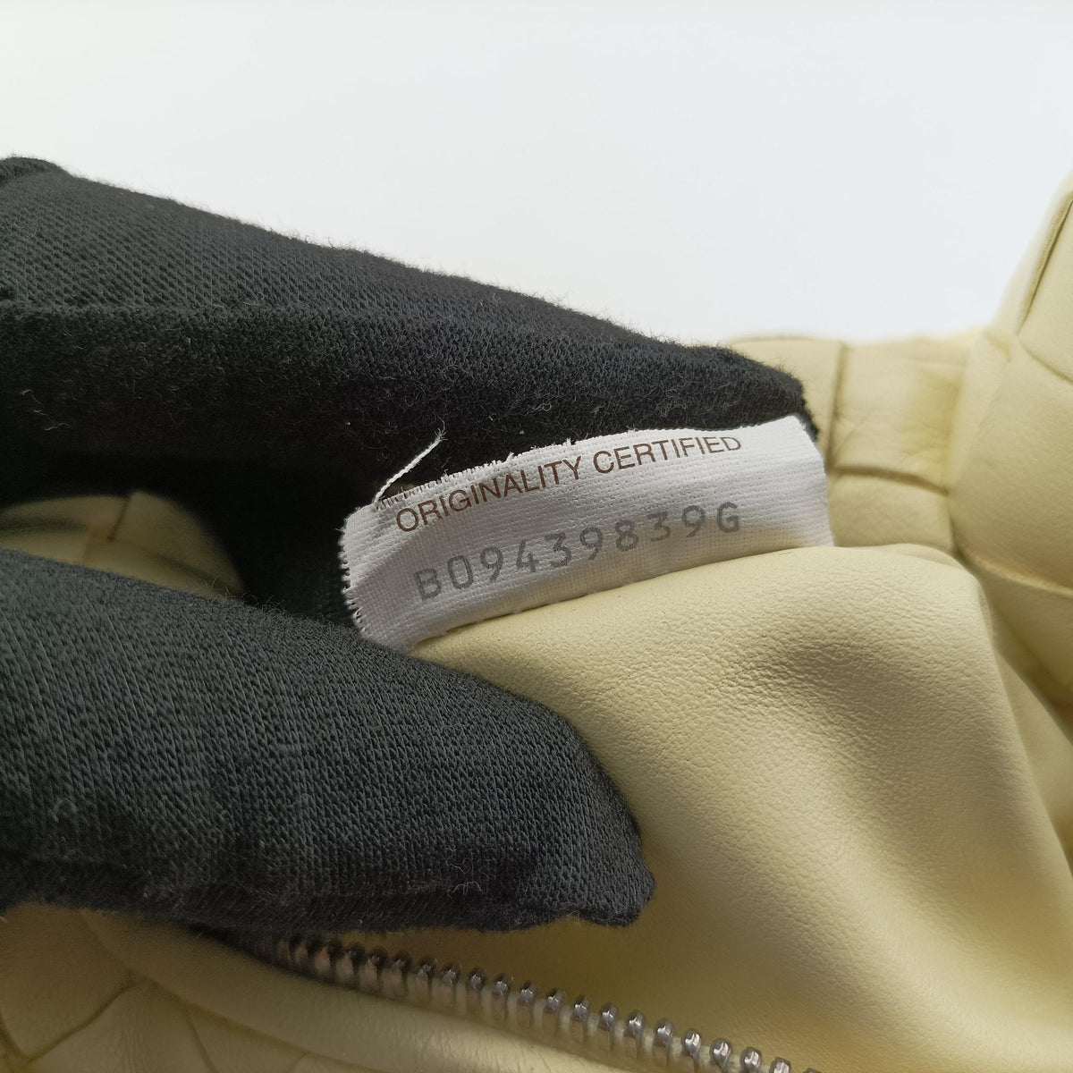 Secondhand Bottega Veneta The Jodie Yellow lambskin  handbag | stylenewstar