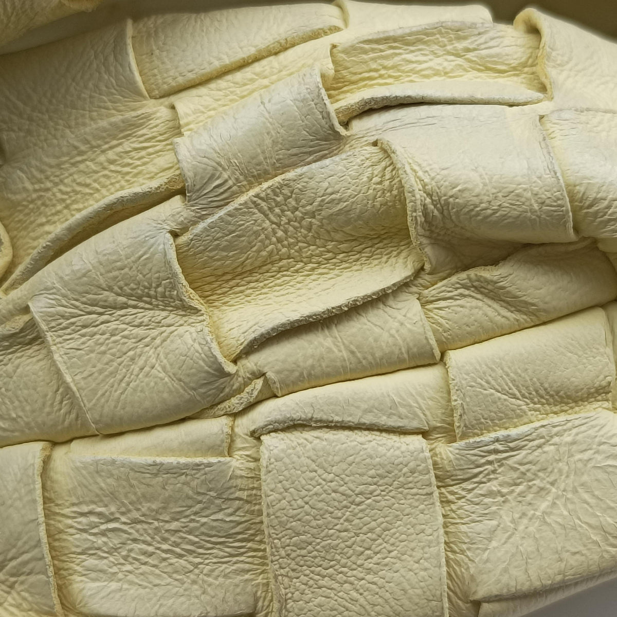 Secondhand Bottega Veneta The Jodie Yellow lambskin  handbag | stylenewstar