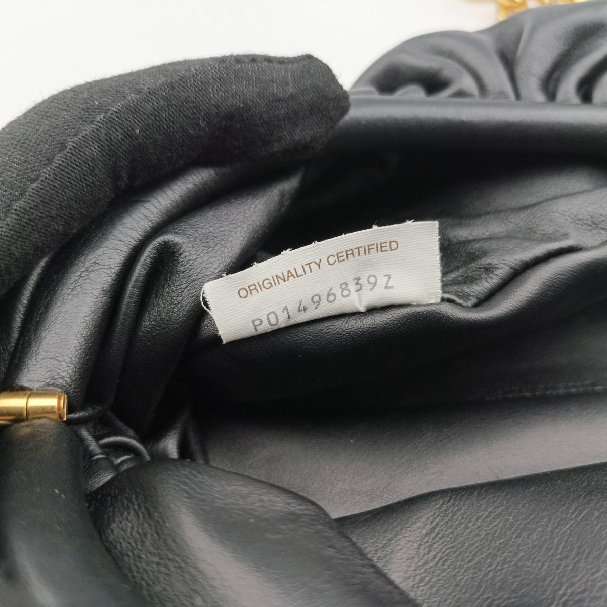 Secondhand Bottega Veneta The Chain Pouch Black Leather  bum bag/waist bag | stylenewstar