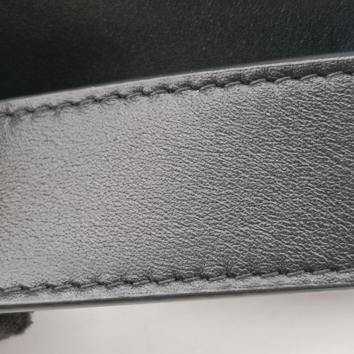 Secondhand Bottega Veneta The Chain Pouch Black Leather  bum bag/waist bag | stylenewstar