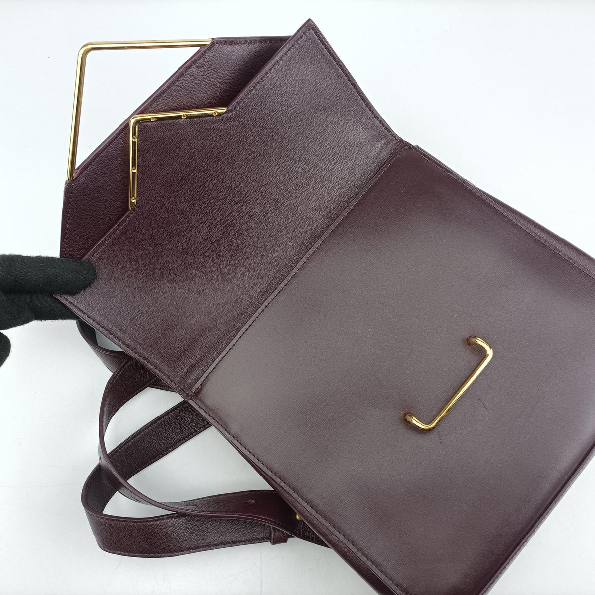 Pre-owned Bottega Veneta The Clip Burgundy Leather  shoulderbag | stylenewstar