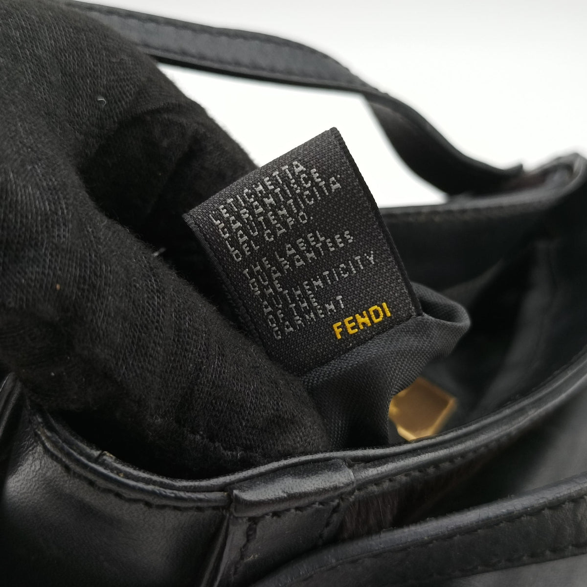 Vintage Fendi B Mix Black Leather×Fur 8BK038 handbag | stylenewstar