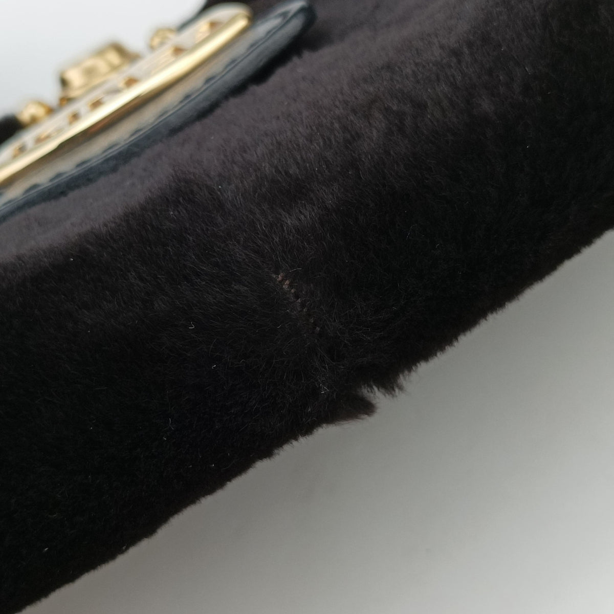 Vintage Fendi B Mix Black Leather×Fur 8BK038 handbag | stylenewstar