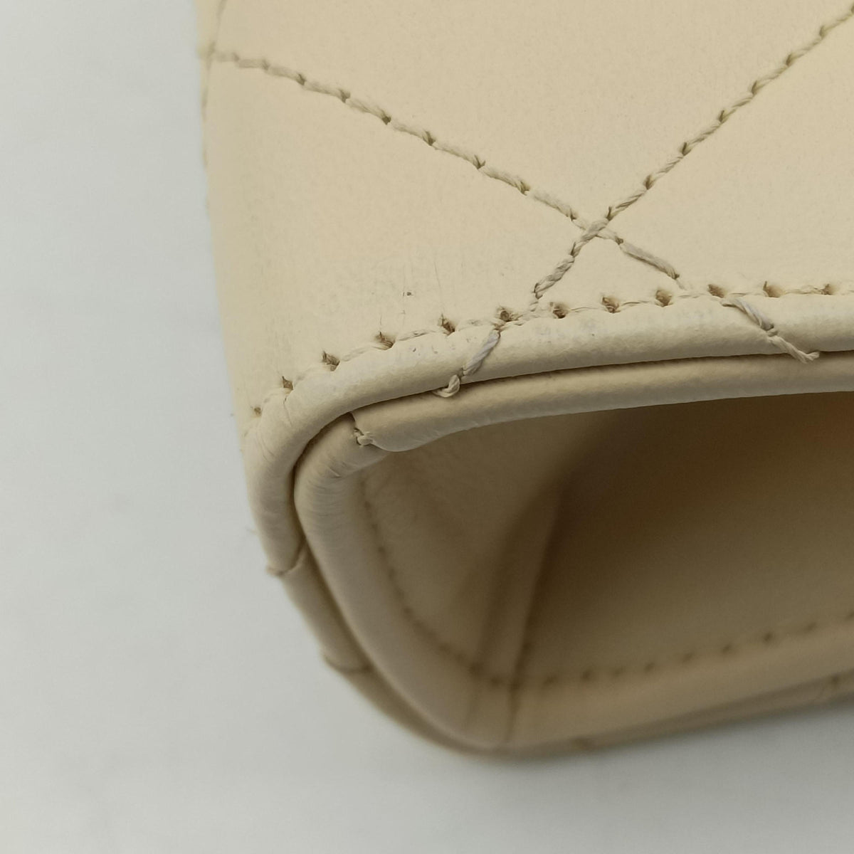 Vintage Chanel CC Button Timeless Wristlet Clutch Bag Beige lambskin AS0178 handbag | stylenewstar