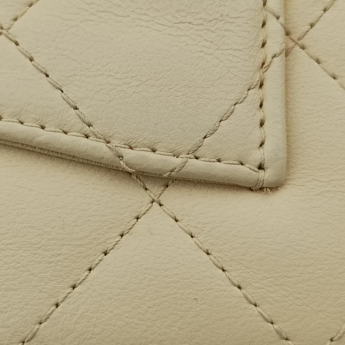Vintage Chanel CC Button Timeless Wristlet Clutch Bag Beige lambskin AS0178 handbag | stylenewstar