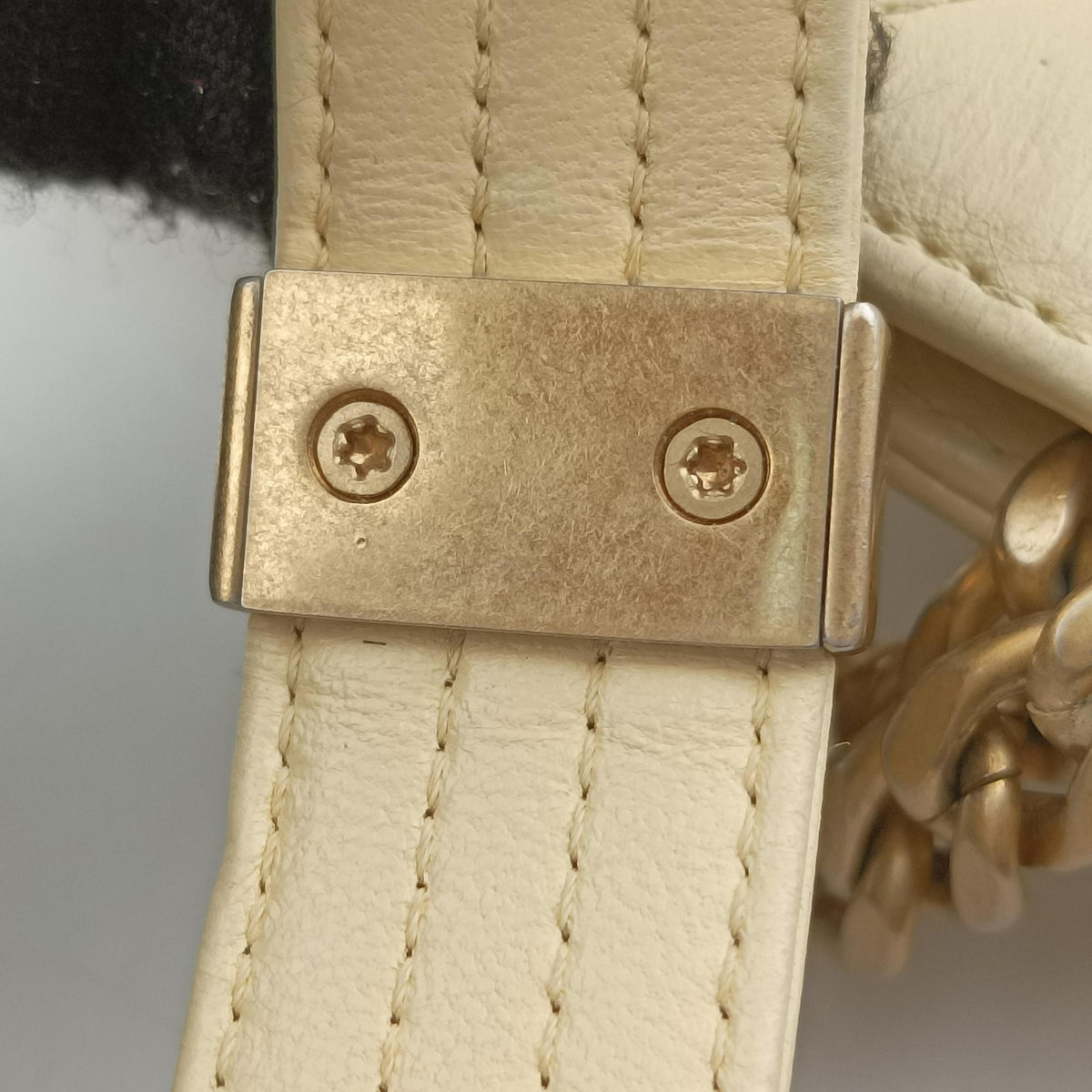 Vintage Chanel CC Button Timeless Wristlet Clutch Bag Beige lambskin AS0178 handbag | stylenewstar