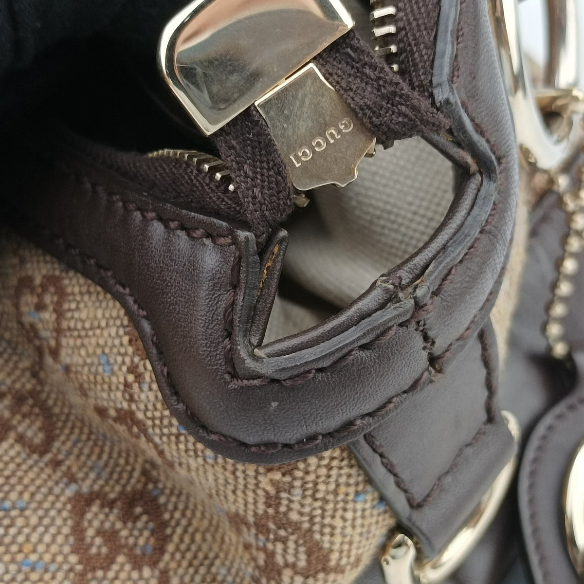 Pre-owned Gucci Sukey Beige×Brown canvas×leather 247902 handbag | stylenewstar