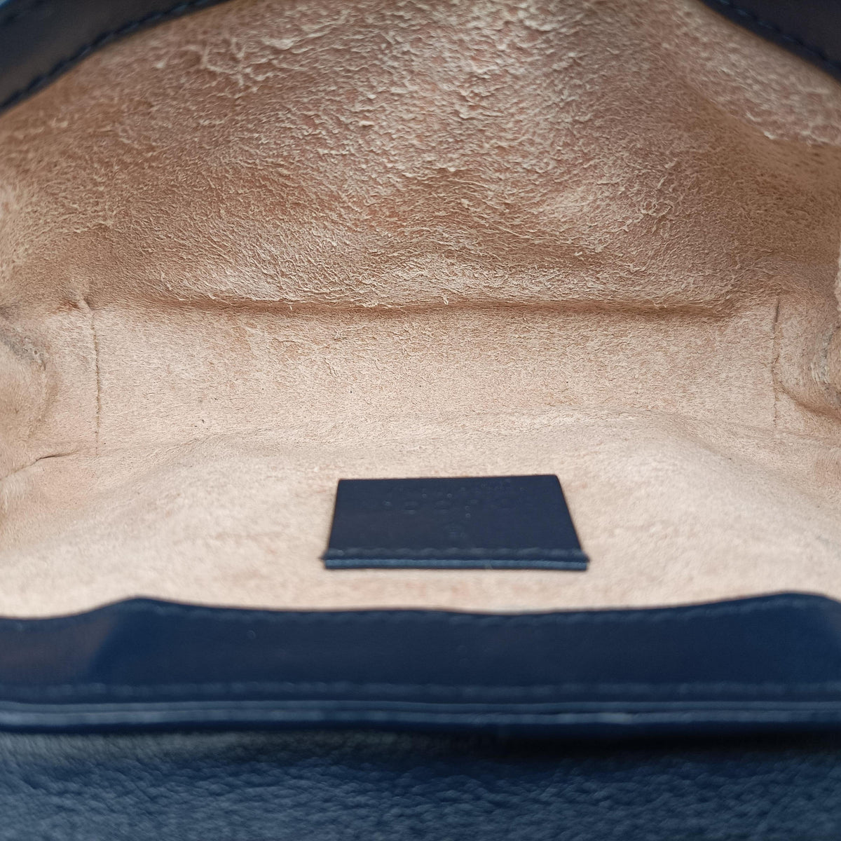 Secondhand Gucci GG Marmont White×navy Leather 574969 shoulderbag | stylenewstar