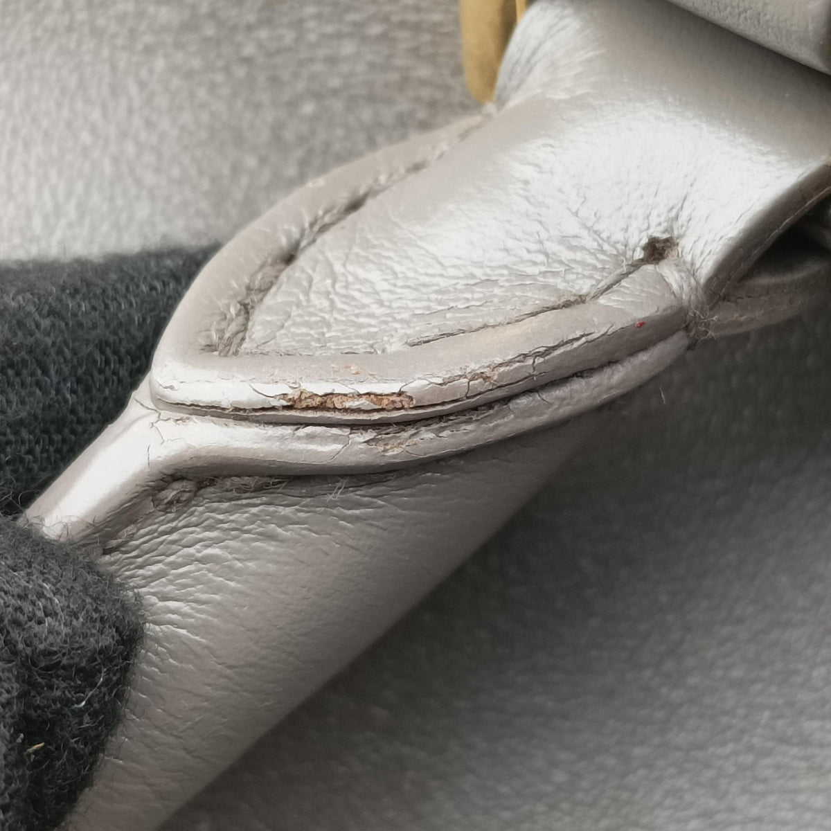 Pre-owned Yves Saint Laurent Y Ligne Petit Cabas Grey Leather 311210 handbag | stylenewstar
