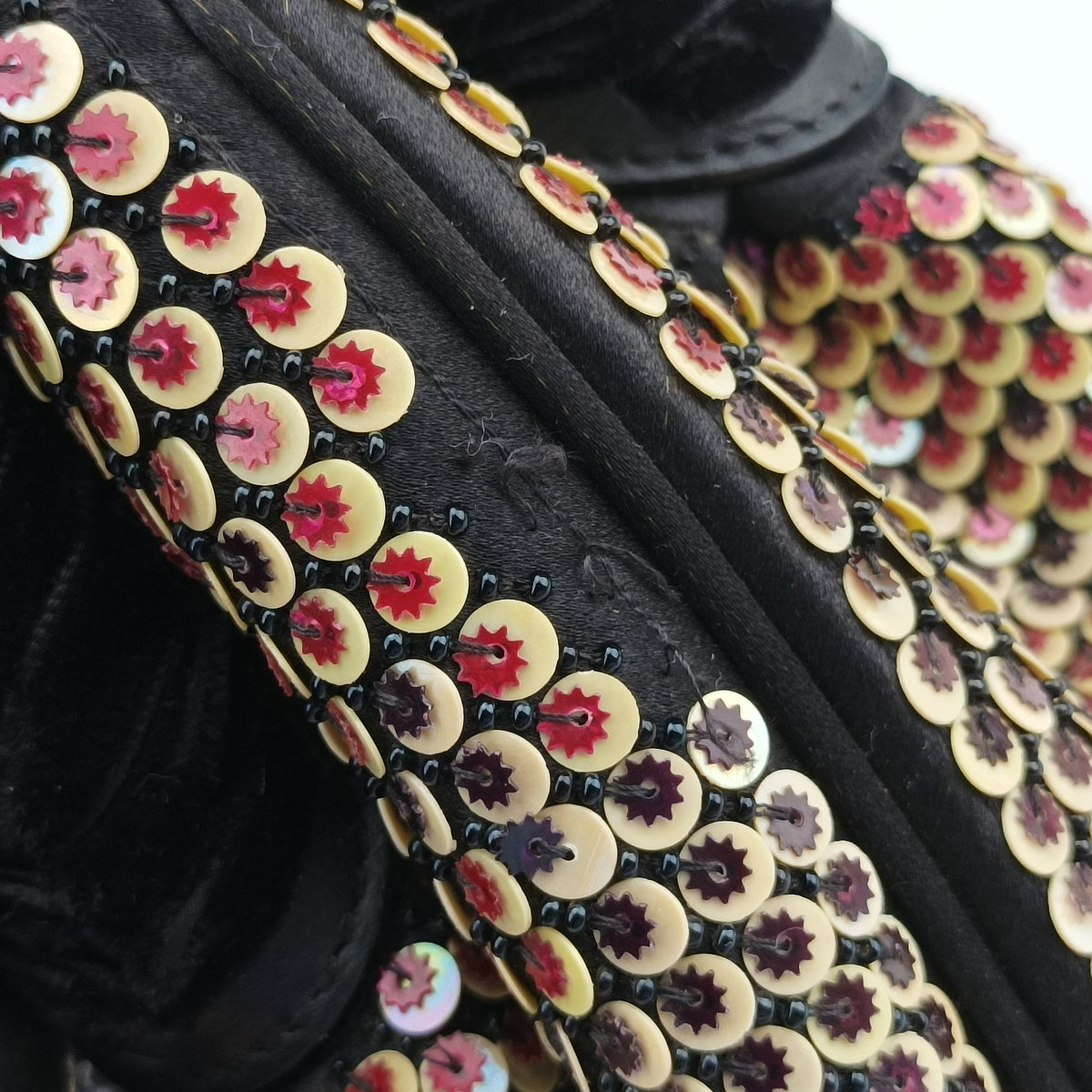 Pre-owned Fendi Spy Black x multicolor Sequins x Velvet x Silk 8BR589 handbag | stylenewstar