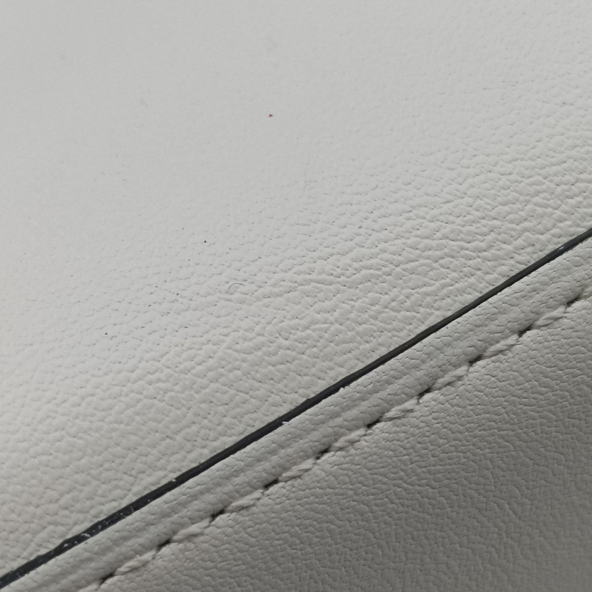 Pre-owned Delvaux Tampete White Leather  shoulderbag | stylenewstar