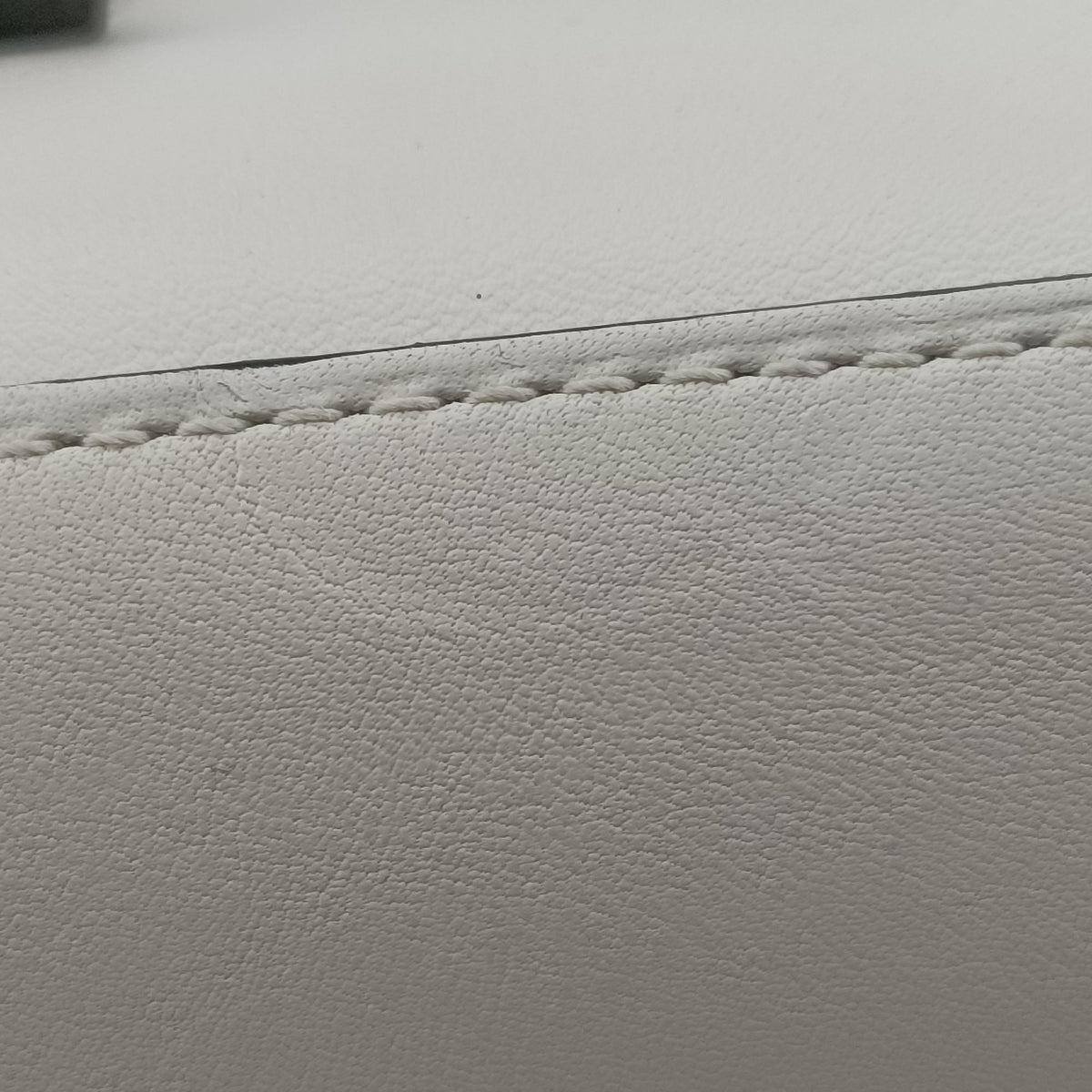 Pre-owned Delvaux Tampete White Leather  shoulderbag | stylenewstar