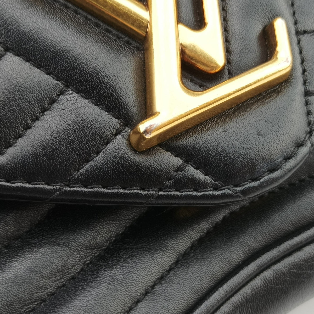 Pre-owned Louis Vuitton New Wave PM Noir Leather M51683 shoulderbag | stylenewstar