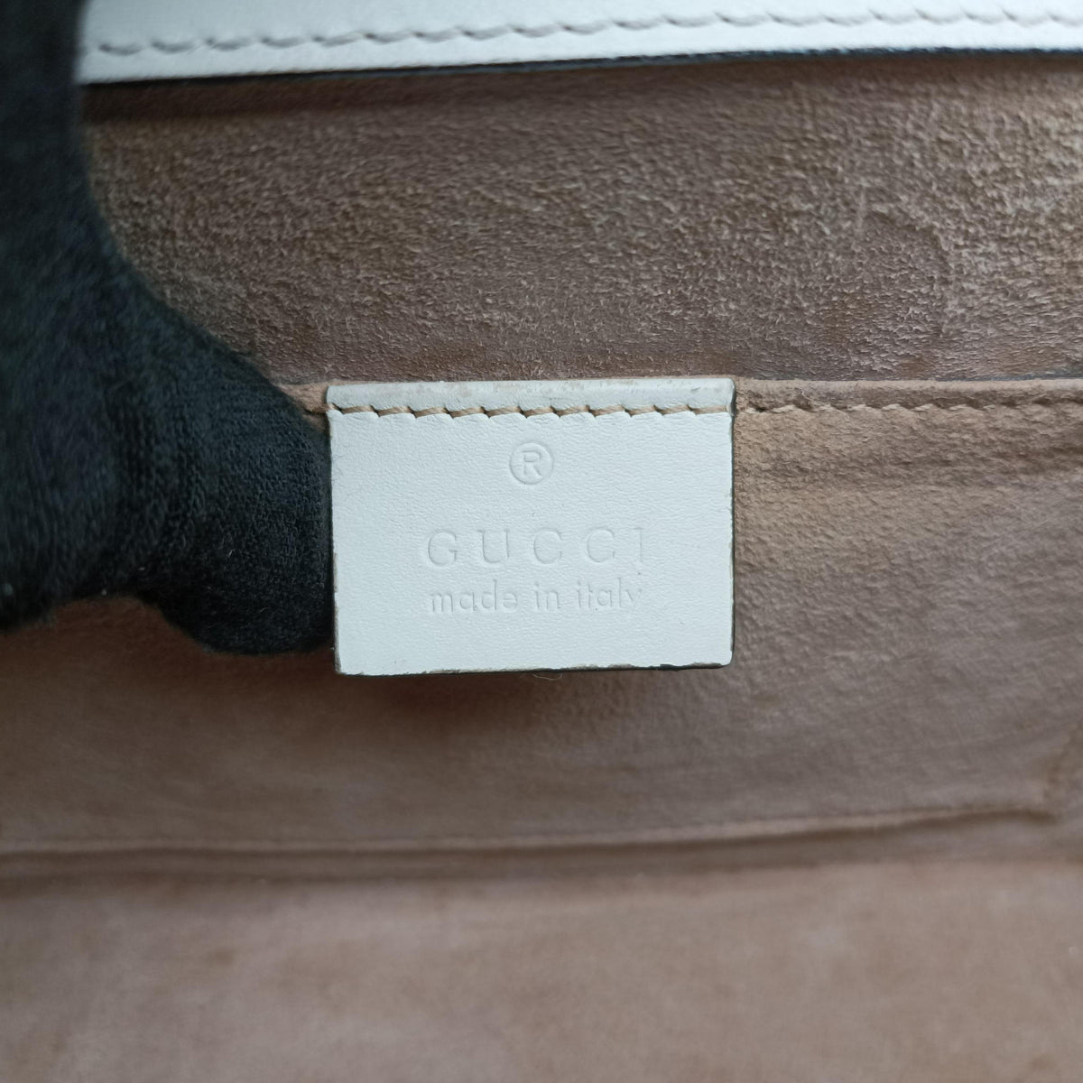 Pre-owned Gucci Sylvie White Leather 470270 shoulderbag | stylenewstar