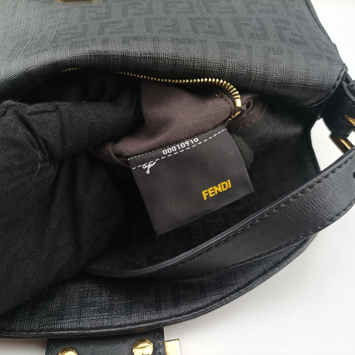Secondhand Fendi Zucchino Baguette Black PVC Coated Canvas 8BR003 shoulderbag | stylenewstar