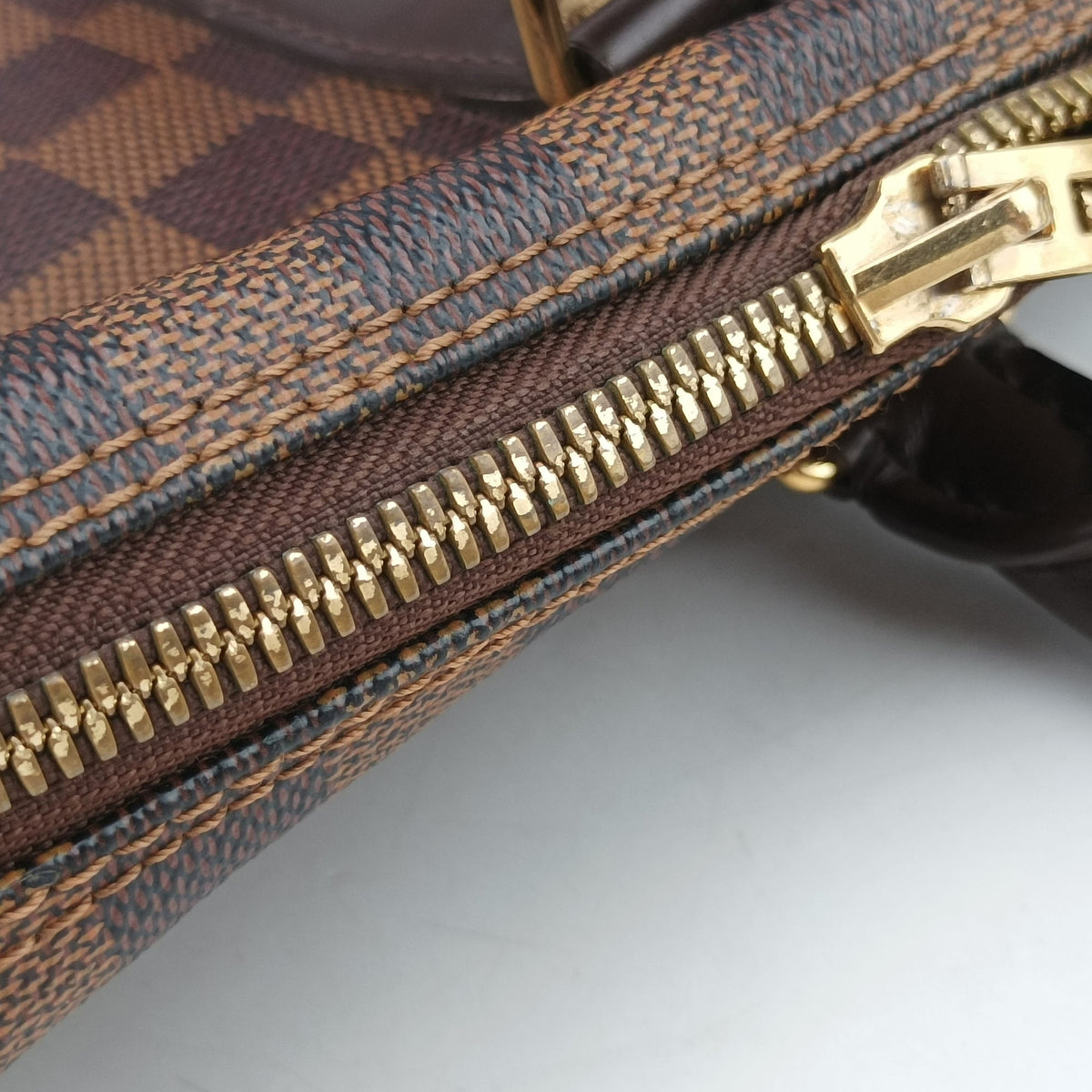 Pre-owned Louis Vuitton Porte Documents Voyage EBENE Damier Canvas N41124 handbag | stylenewstar