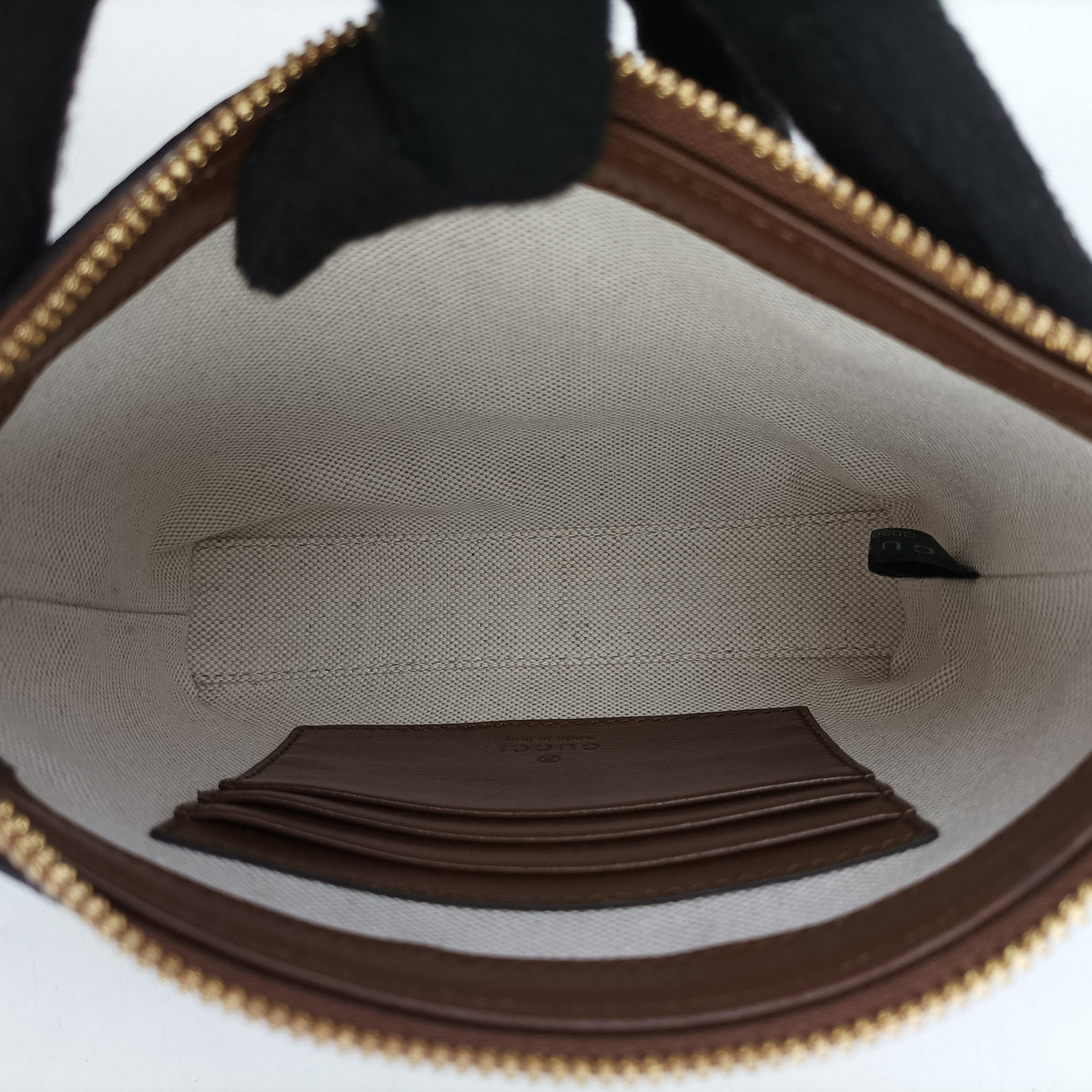 Pre-owned Gucci Interlocking G Messenger Beige × Brown PVC coated canvas× Leather 723306 crossbodybag | stylenewstar