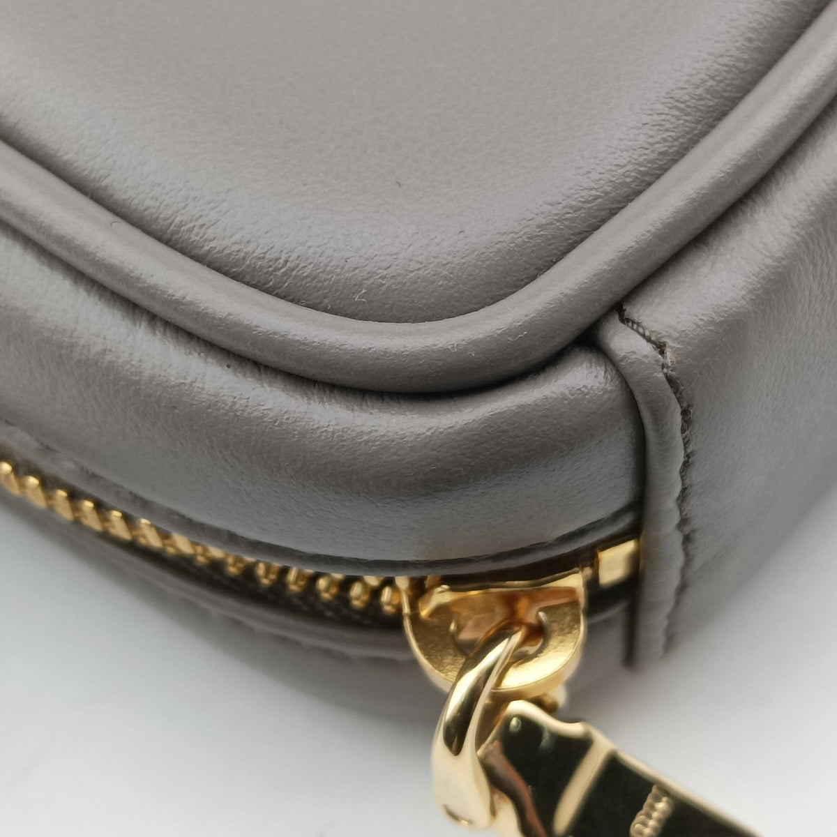 Pre-owned Miu Miu Beau Micro Grey Leather  handbag | stylenewstar
