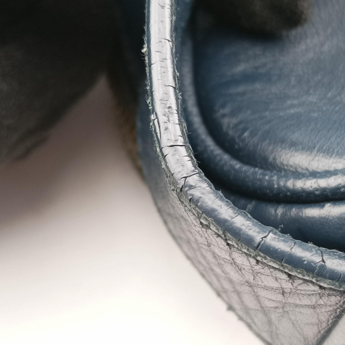 Pre-owned Bottega Veneta Intrecciato Navy lambskin  shoulderbag | stylenewstar