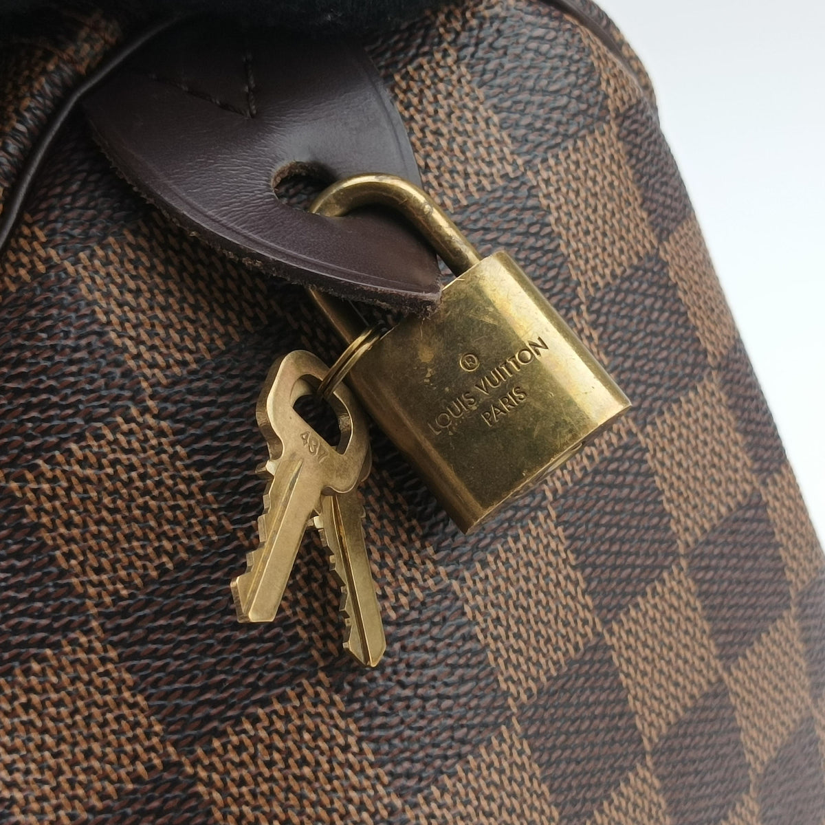 Secondhand Louis Vuitton Speedy 35 Ebene Damier canvas N41363 handbag | stylenewstar