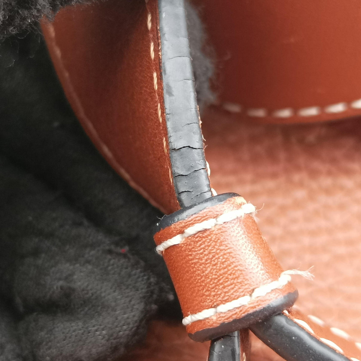 Secondhand Loewe Hammock Brown Leather  shoulderbag | stylenewstar