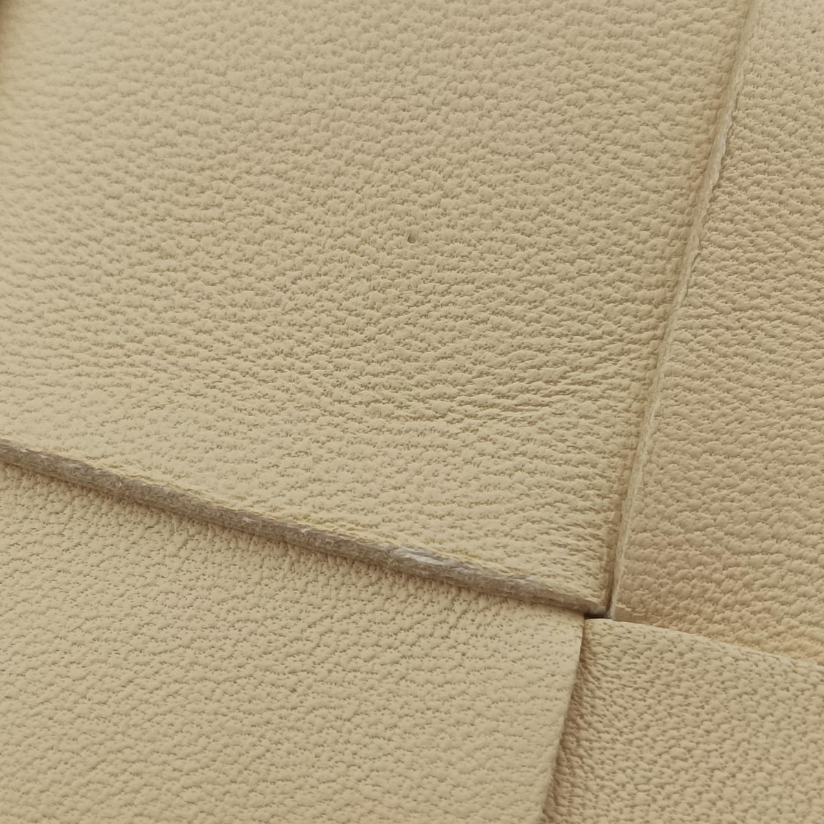 Pre-owned Bottega Veneta candy cassette Beige lambskin  shoulderbag | stylenewstar