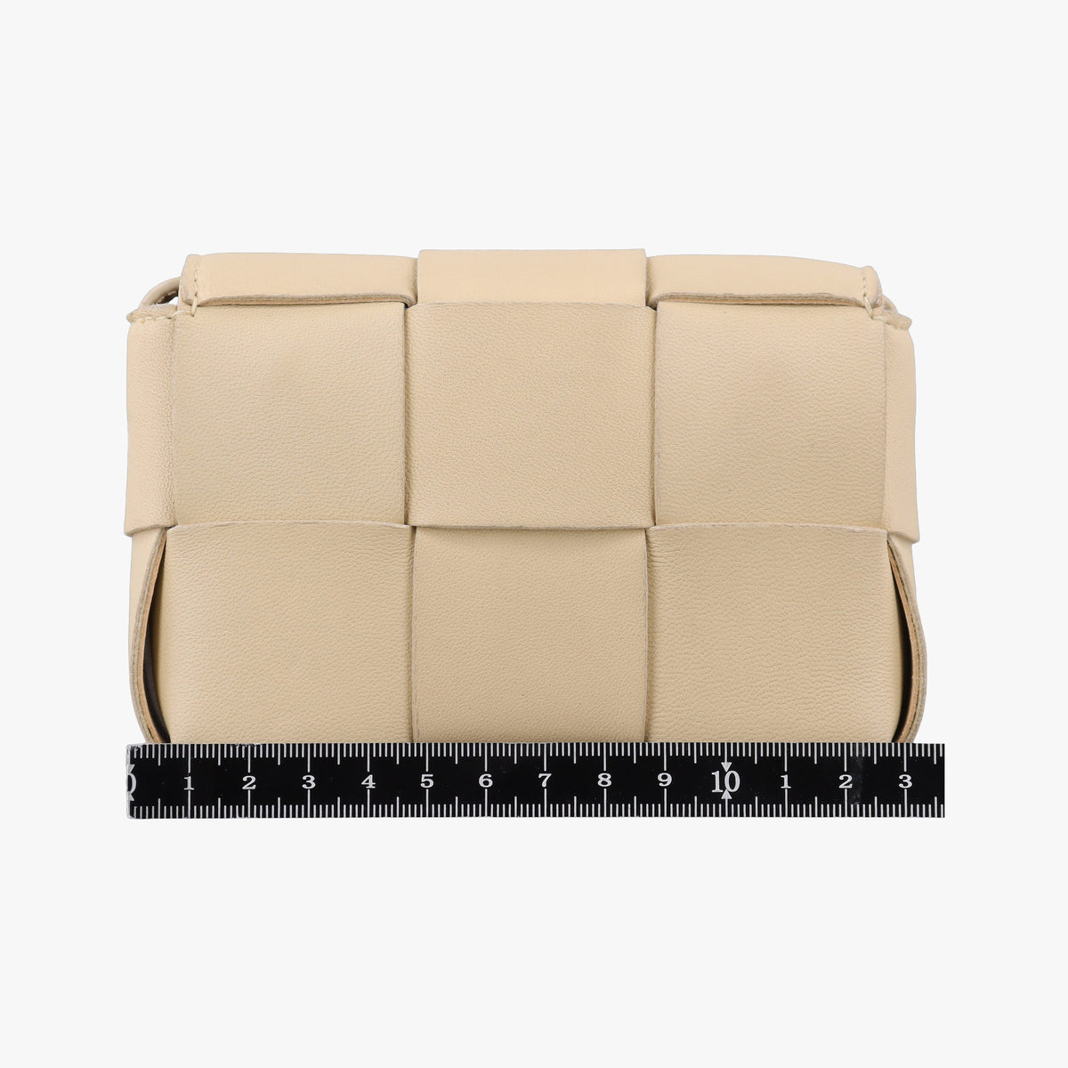 Pre-owned Bottega Veneta candy cassette Beige lambskin  shoulderbag | stylenewstar