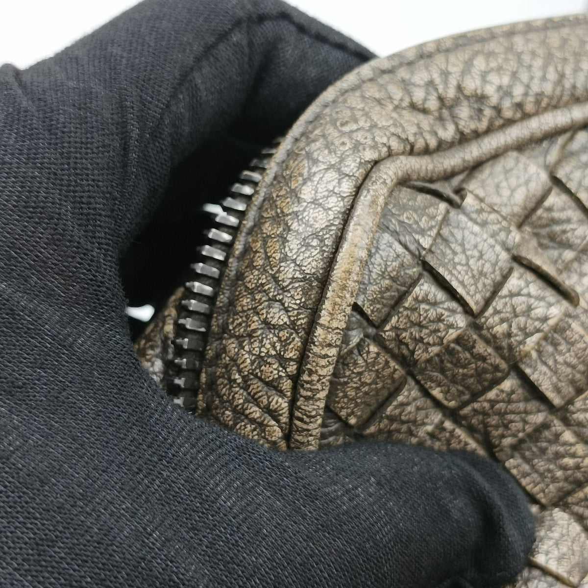 Secondhand Bottega Veneta Intrecciato Grey lambskin  shoulderbag | stylenewstar