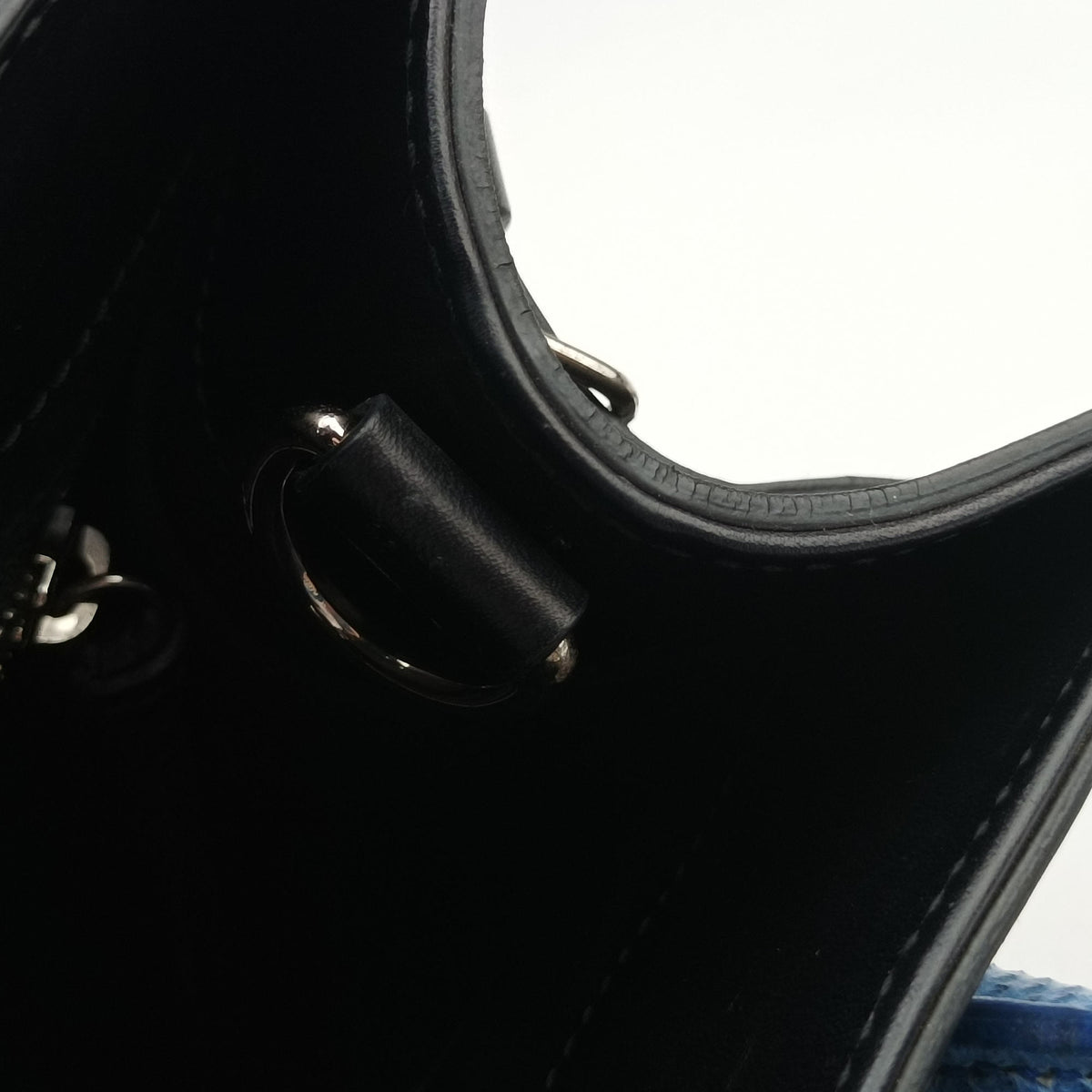 Secondhand Balenciaga Padlock Nude Marble Black Leather  shoulderbag | stylenewstar