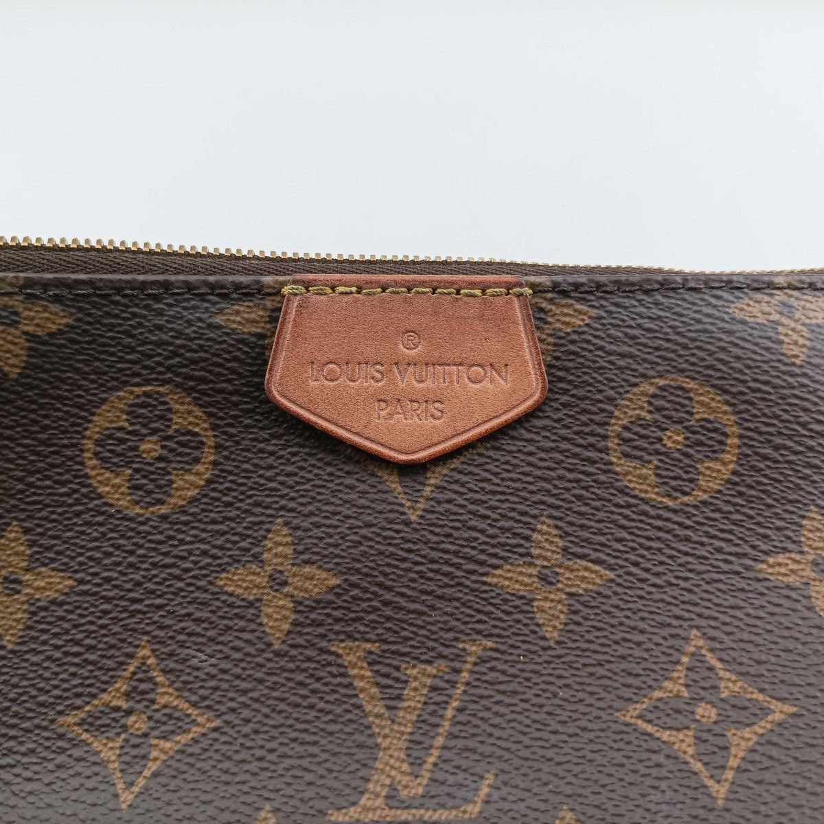 Pre-owned Louis Vuitton MULTI POCHETTE ACCESSOIRES brown×khaki Monogram Canvas M44813 shoulderbag | stylenewstar