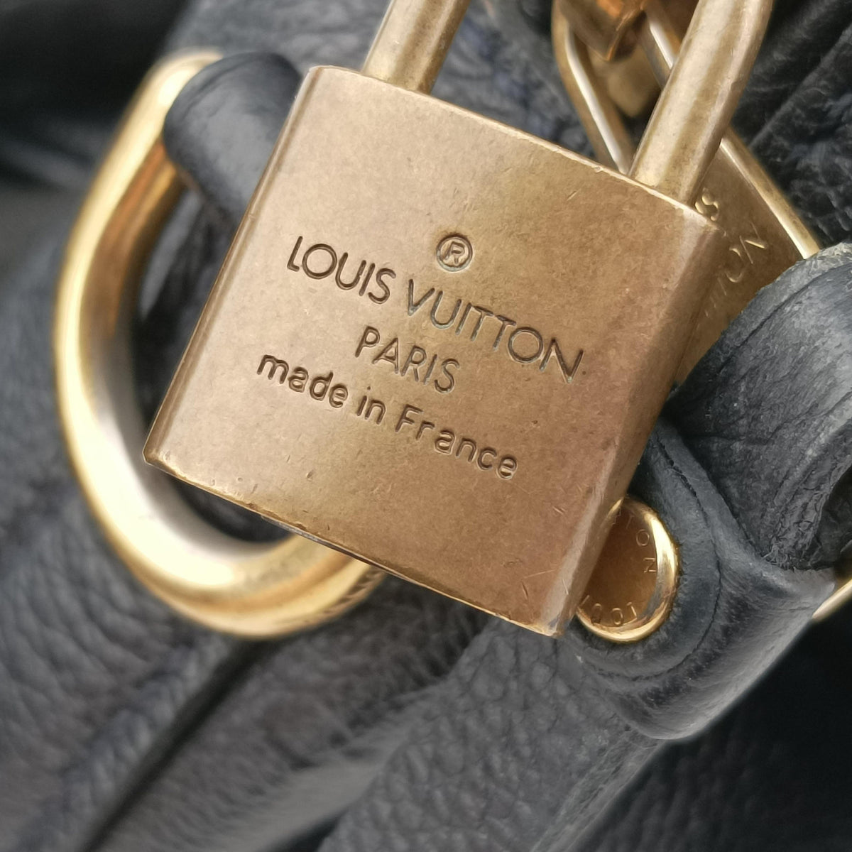 Vintage Louis Vuitton Speedy Bandouliere 25 Anfini Monogram Empreinte M40762 handbag | stylenewstar