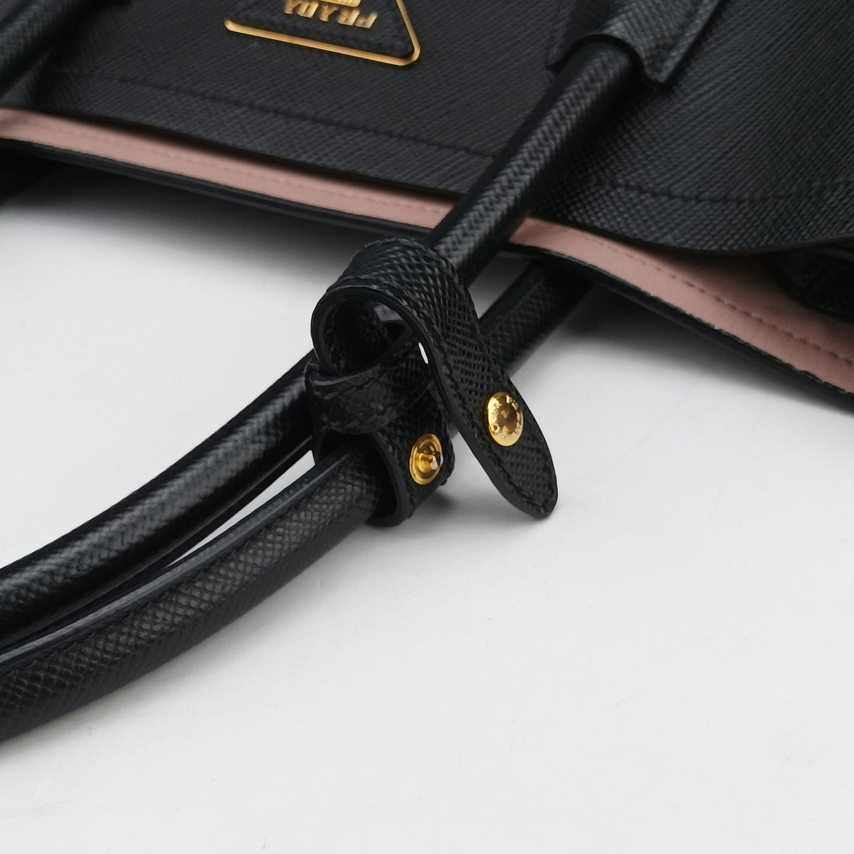 Pre-owned Prada Double Black Saffiano leather 1BG756 shoulderbag | stylenewstar
