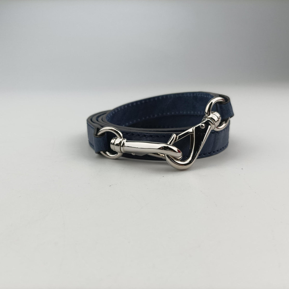 Pre-owned Givenchy Pandora Blue Leather  shoulderbag | stylenewstar