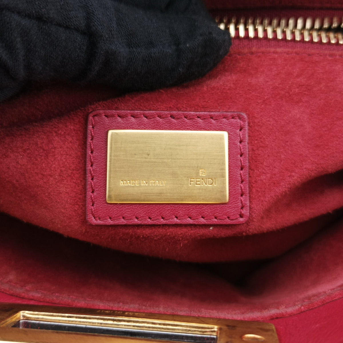 Pre-owned Fendi PEEKABOO Red Leather 8BN226 shoulderbag | stylenewstar