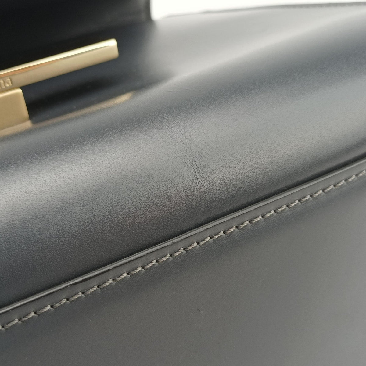Secondhand Valextra Iside Grey x Red Calf Leather  shoulderbag | stylenewstar