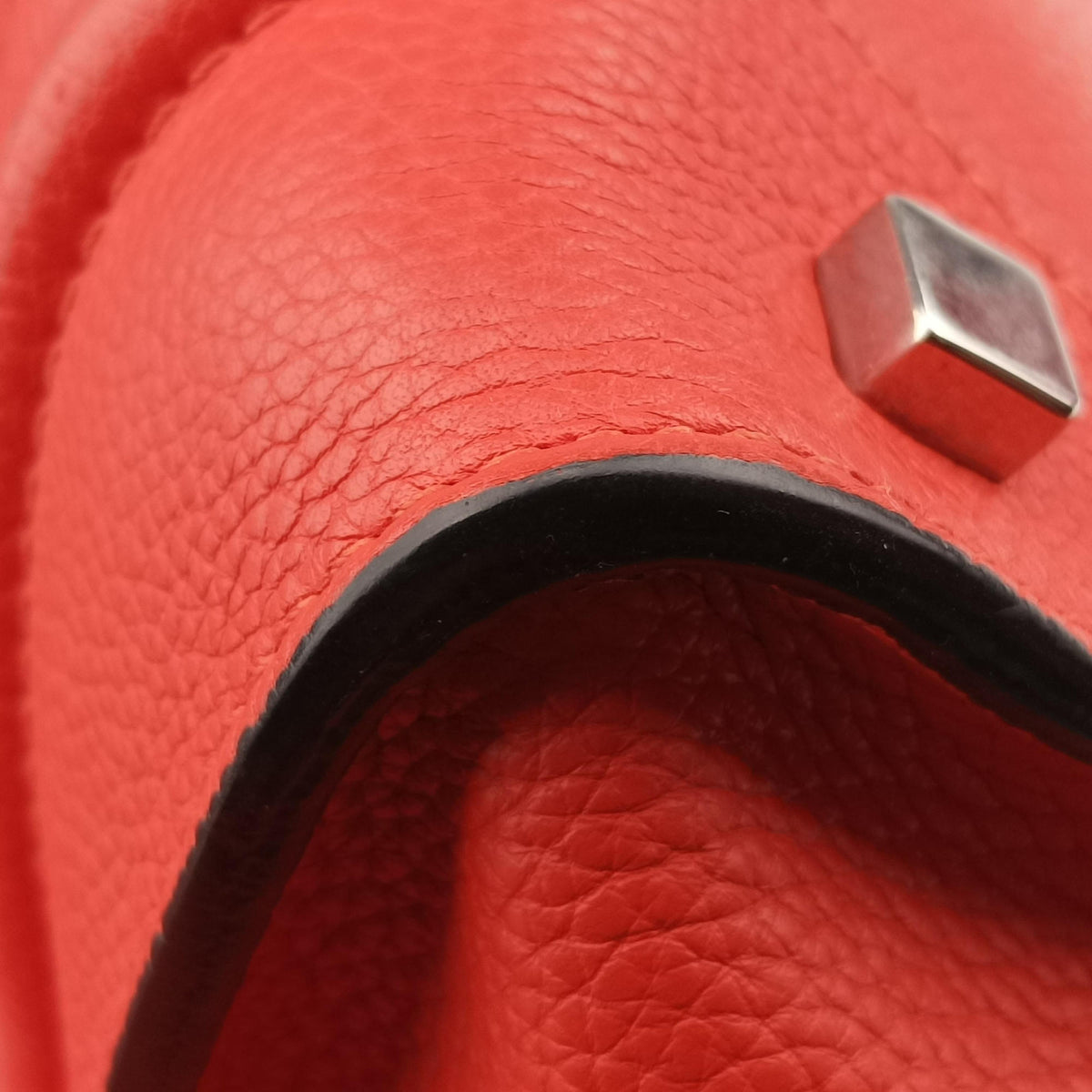 Pre-owned Celine Luggage Mini Shopper Red Leather  handbag | stylenewstar