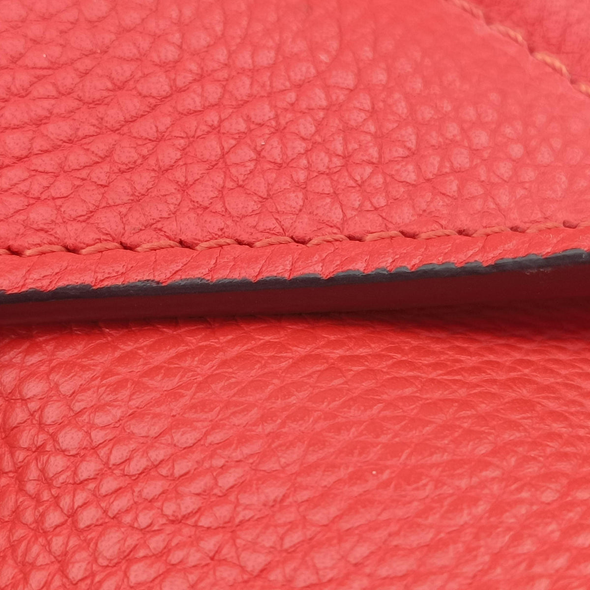 Pre-owned Celine Luggage Mini Shopper Red Leather  handbag | stylenewstar