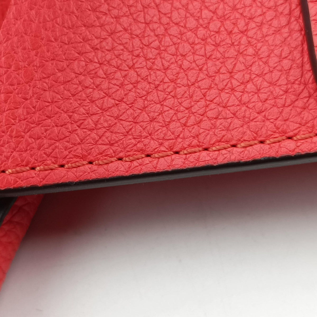 Pre-owned Celine Luggage Mini Shopper Red Leather  handbag | stylenewstar
