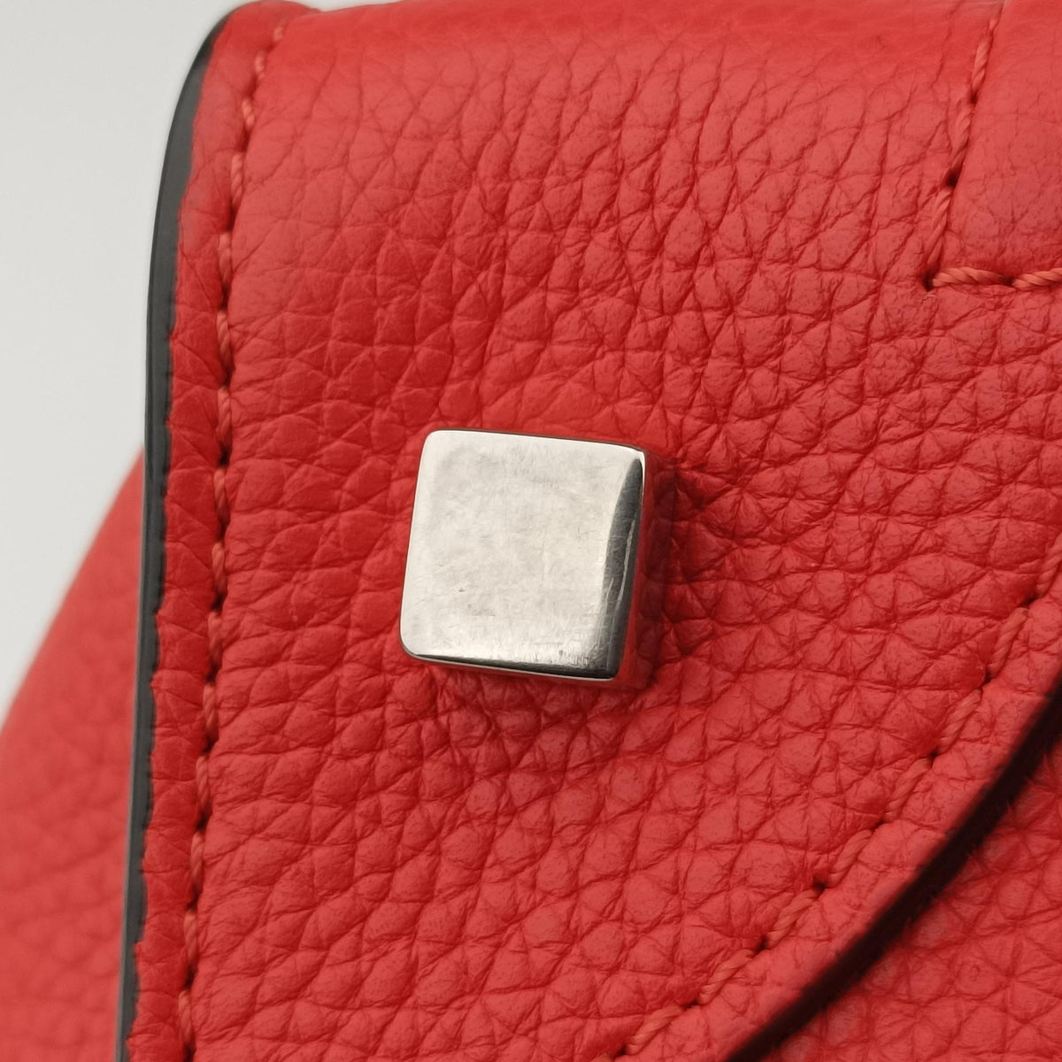 Pre-owned Celine Luggage Mini Shopper Red Leather  handbag | stylenewstar