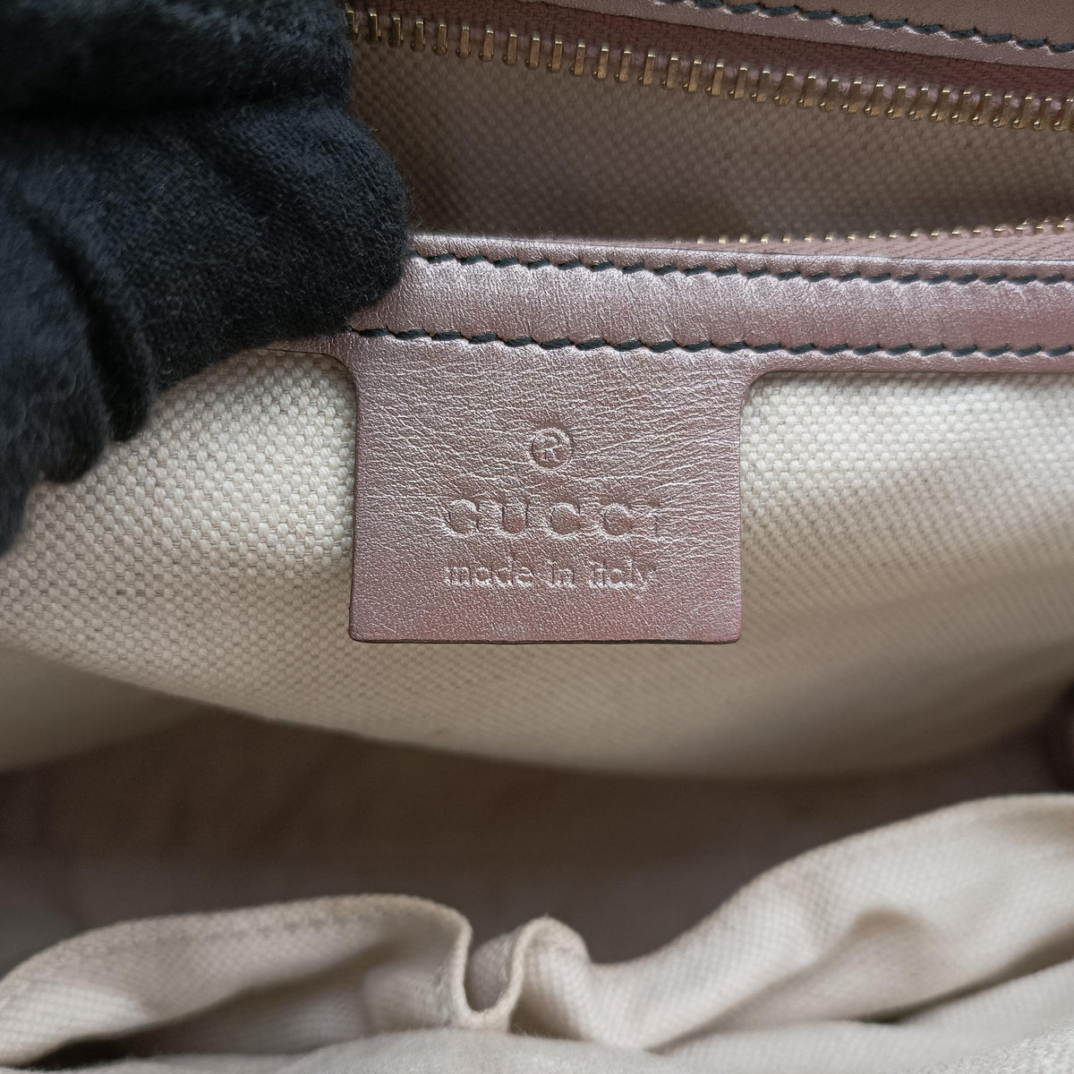 Secondhand Gucci Emily Pink Patent Leather 295403 shoulderbag | stylenewstar