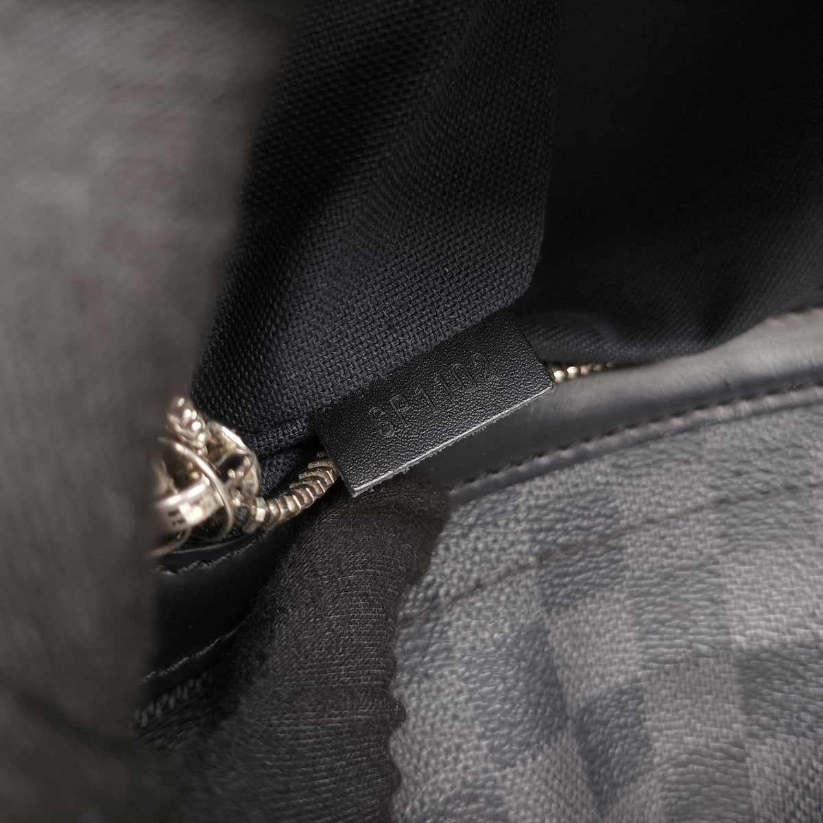 Pre-owned Louis Vuitton DANIEL MM Noir Damier GRAPHITE N58029 shoulderbag | stylenewstar