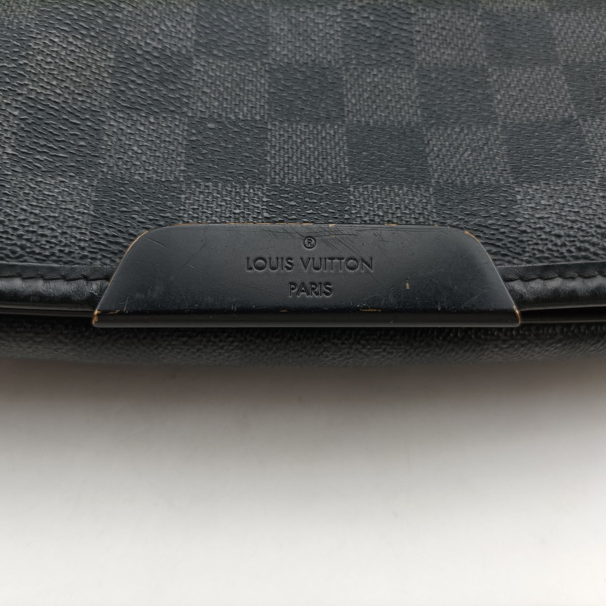 Pre-owned Louis Vuitton DANIEL MM Noir Damier GRAPHITE N58029 shoulderbag | stylenewstar