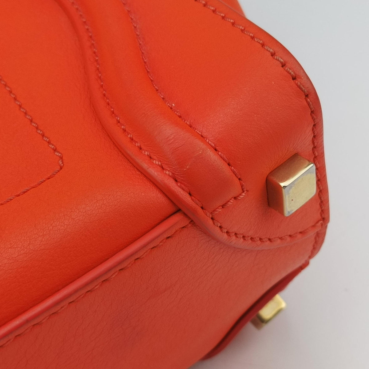 Pre-owned Celine Luggage Micro shopper Orange leather  handbag | stylenewstar
