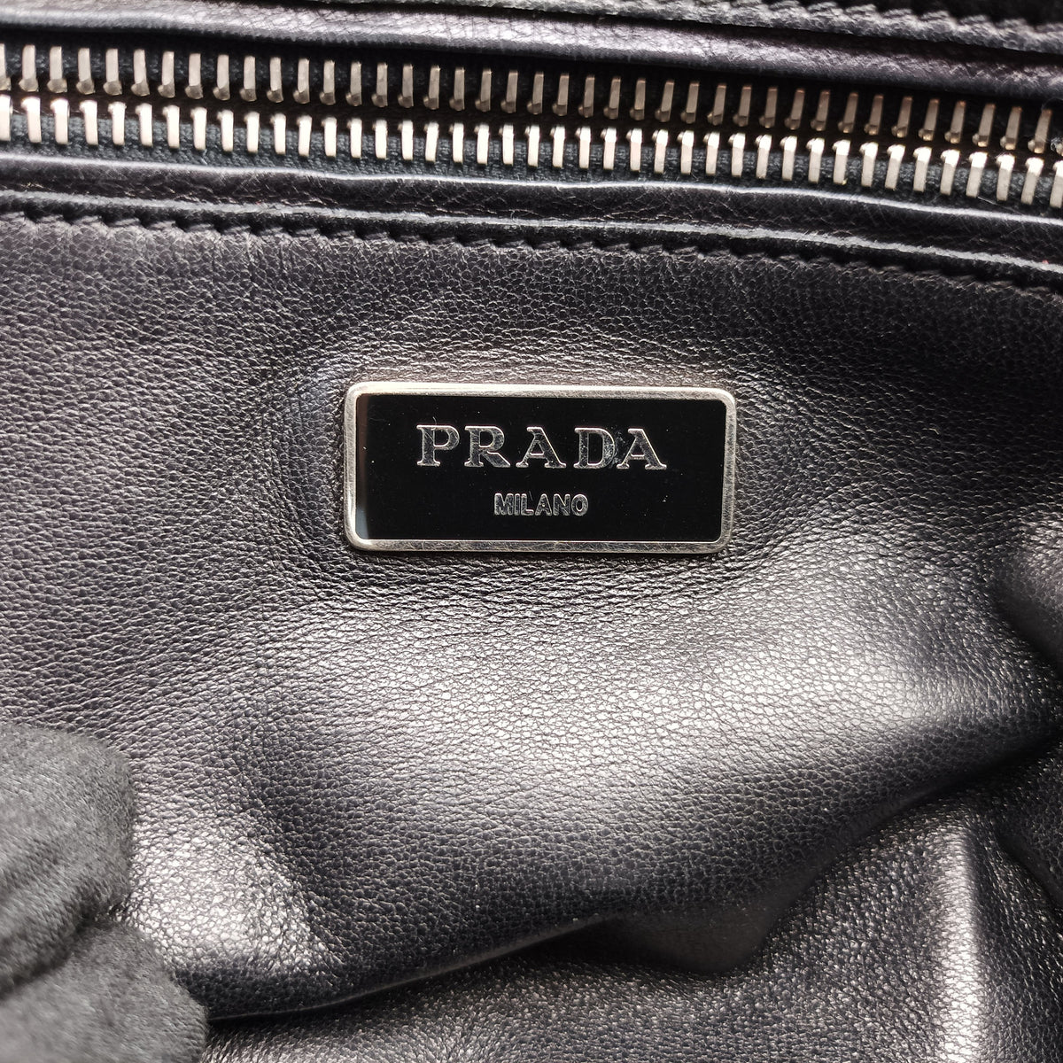 Vintage Prada Twin Pocket Winged Tote Black Leather BN2619 handbag | stylenewstar