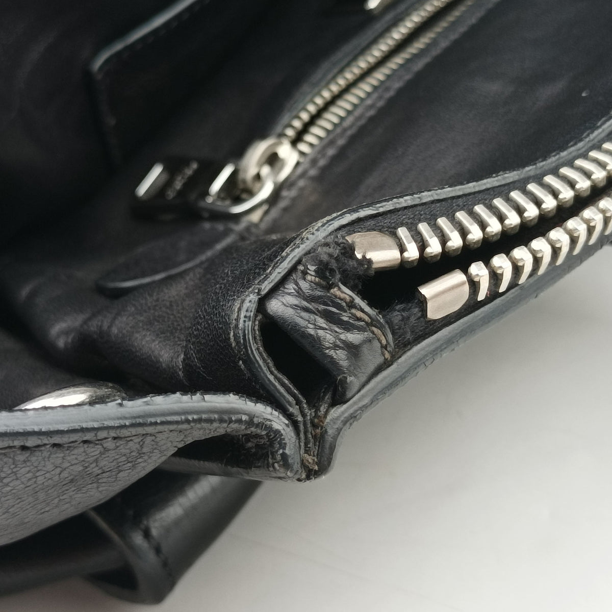 Vintage Prada Twin Pocket Winged Tote Black Leather BN2619 handbag | stylenewstar