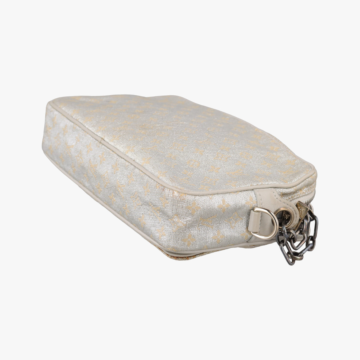 Pre-owned Louis Vuitton Shine McKenna Silver Monogram Shine M92362 shoulderbag | stylenewstar