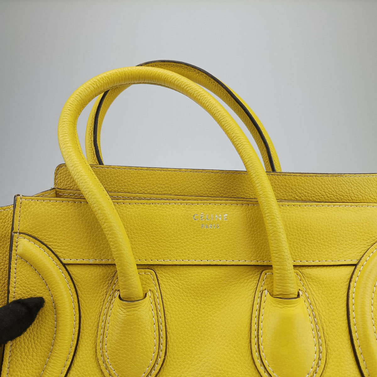 Pre-owned Celine Luggage Micro shopper Yellow Leather  handbag | stylenewstar